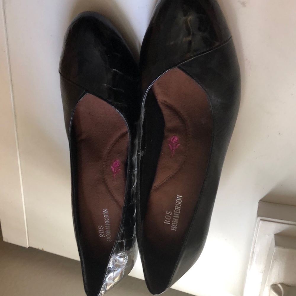 Bos. & Co. Black Heeled Shoes with Sophisticated Style